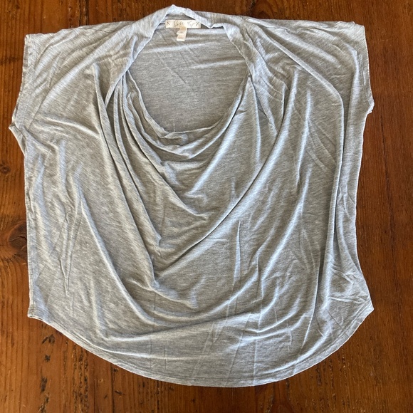 Soft Joie Grey Short Sleeve T-Shirt with Cowl Front Size Medium - Picture 5 of 9